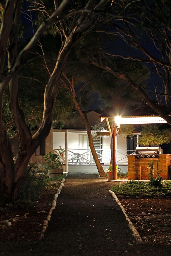 Cape Jervis Holiday Units ภายนอก รูปภาพ
